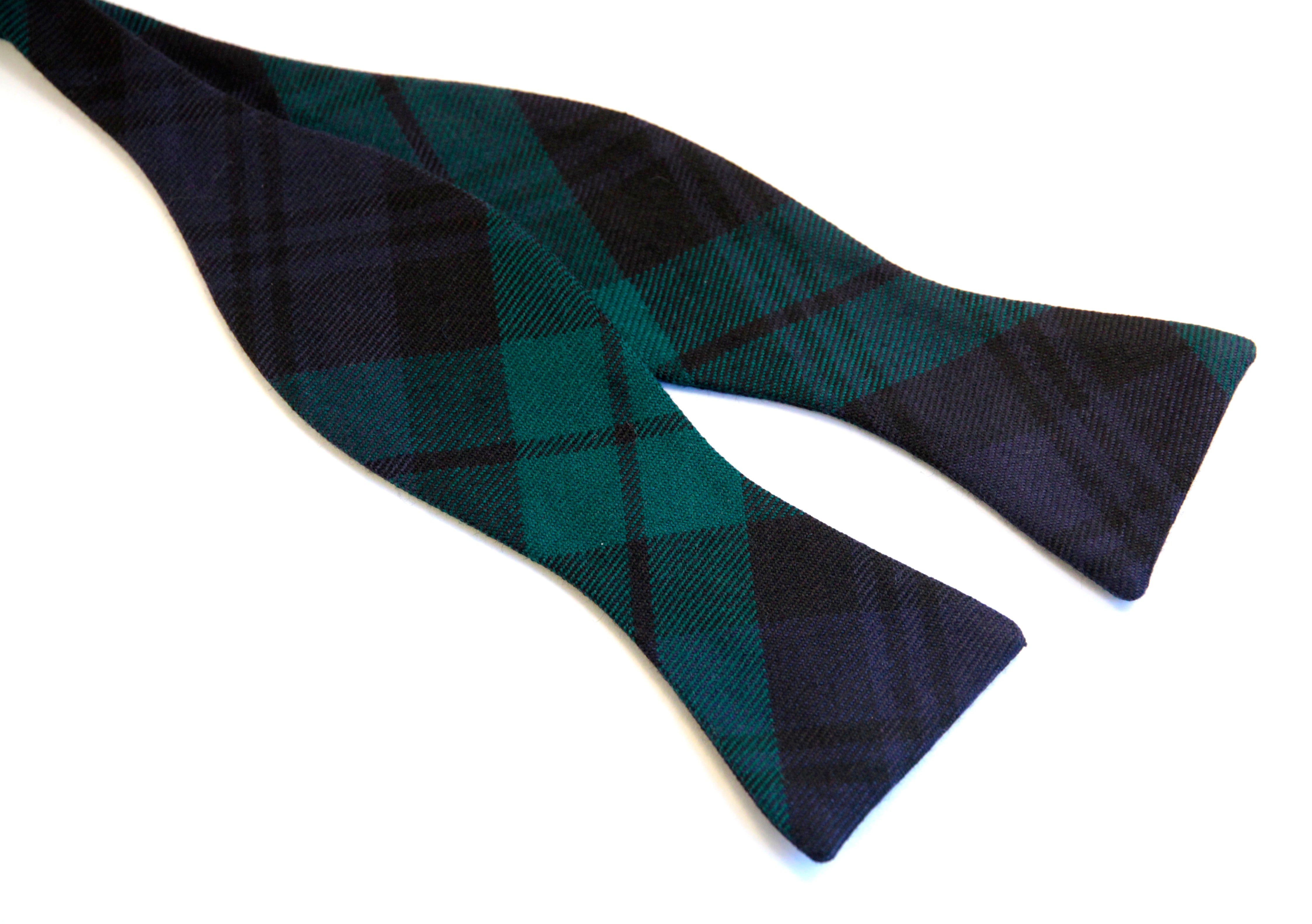 Black Watch Tartan 'Gentleman' Bow Tie (Classic) image 0