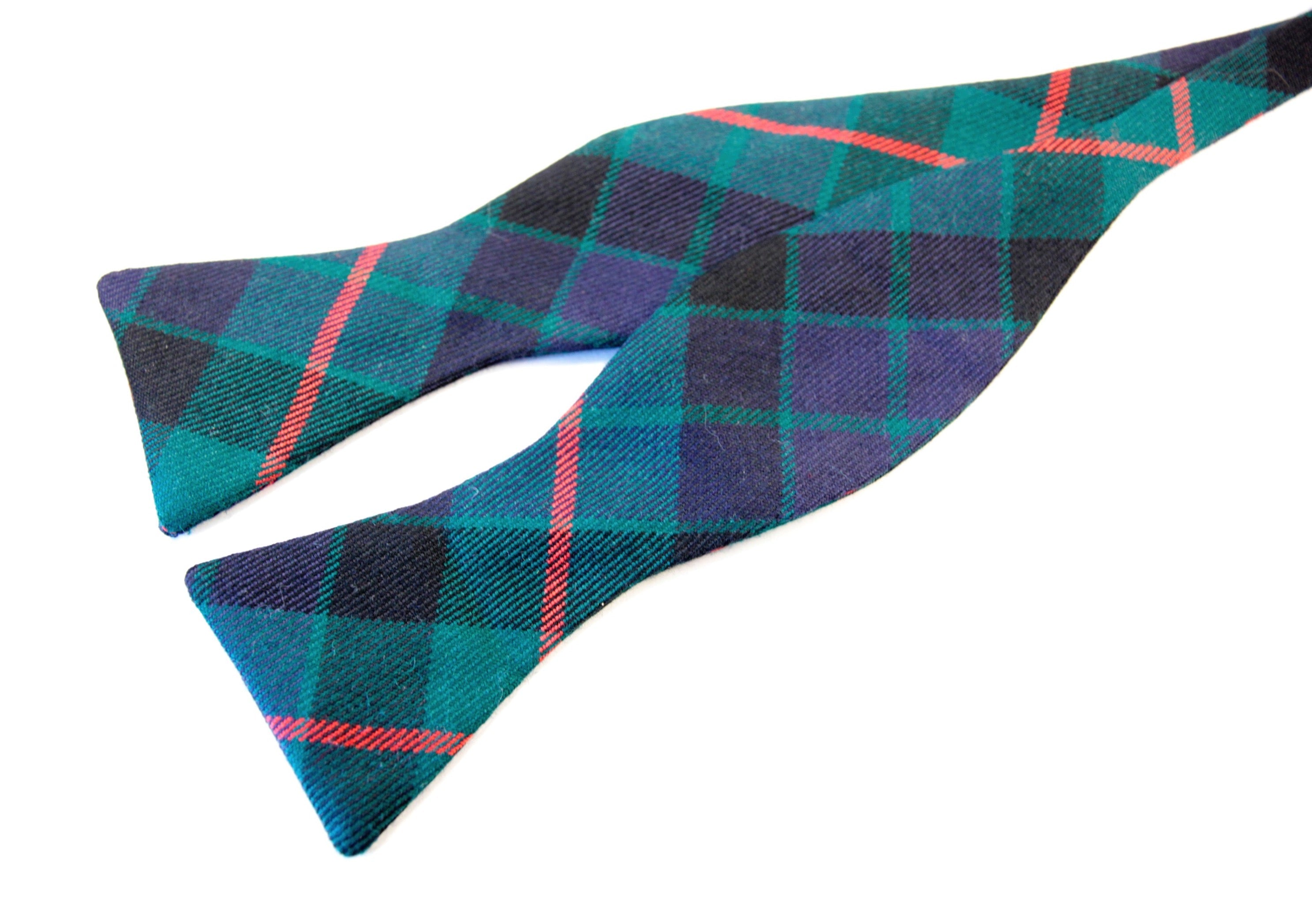Gunn Modern Tartan Bow Tie