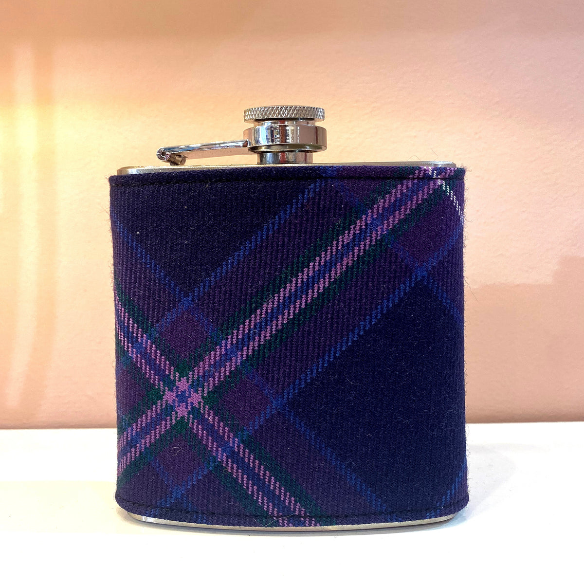 Tartan 6oz Hip Flask - Scottish Heather  image 3